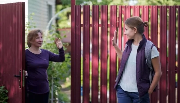 mom waving goodbye