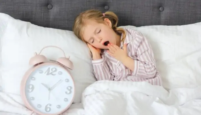 What Age Should a Child Put Themselves to Bed?