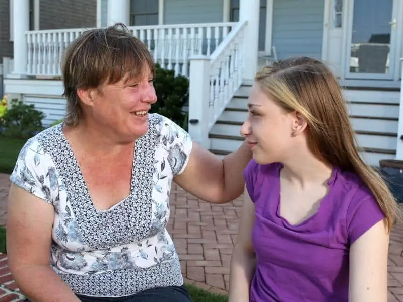 mom and stepdaughter