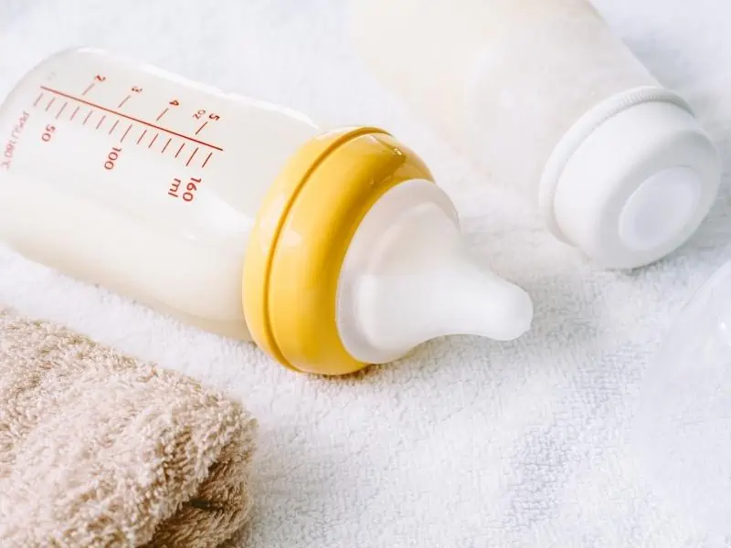 Article Image -baby bottle with milk