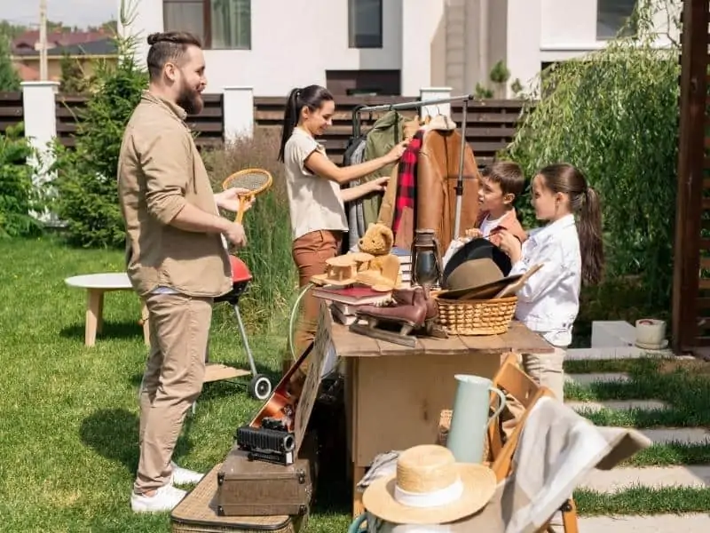 kids selling old items