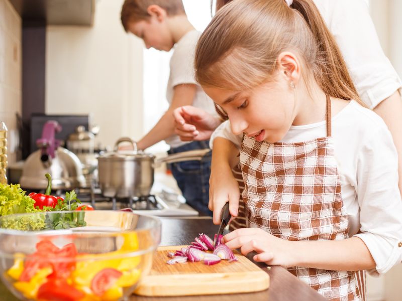 kids cooking