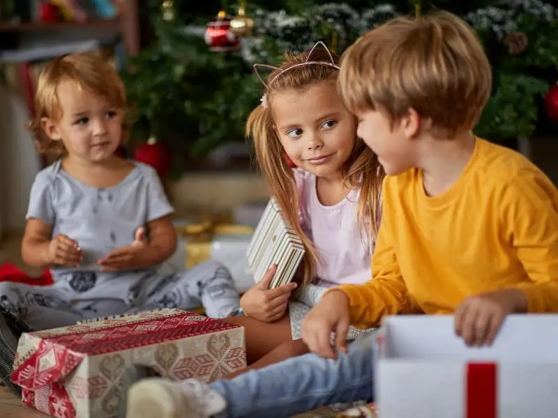 kids opening gifts